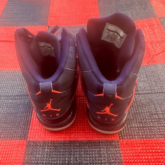 Jordan FLT 45 Hi GS Imperial Purple size 7Y
Style: 547769-561 - Picture 8 of 9